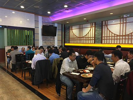 午餐會——專家們共進(jìn)午餐