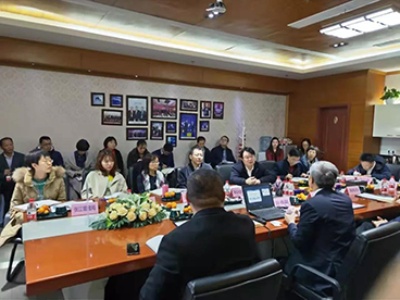 CEO 陳春麟對(duì)美迪西業(yè)務(wù)介紹及未來(lái)三到五年的整體戰(zhàn)略規(guī)劃的匯報(bào)