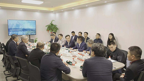 十二屆全國(guó)政協(xié)副主席馬培華、中國(guó)中小商業(yè)企業(yè)協(xié)會(huì)名譽(yù)會(huì)長(zhǎng)董樹奎一行人蒞臨美迪西